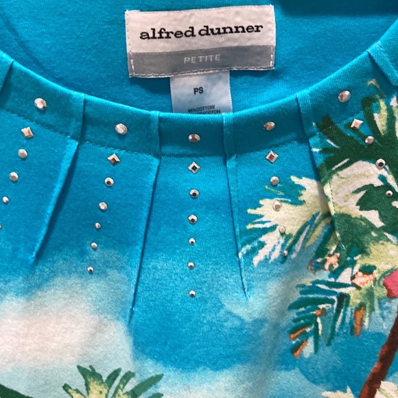 NWT-SALE-FINAL SALE-Alfred Dunner palm tree top - Picture 3 of 6